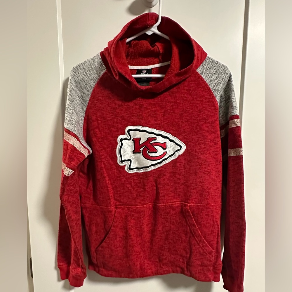 Youth med/large Chiefs Sweatshirt
